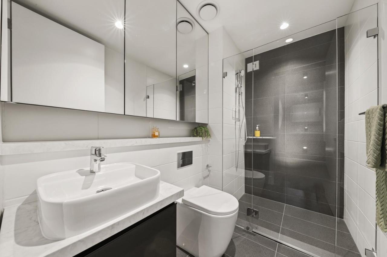 Rambla At Solarino House Aparthotel Melbourne Exterior photo
